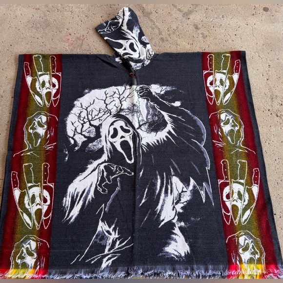 Ghost face adult size alpaca poncho, one size, unisex, handcrafted in Ecuador - Picture 1 of 5